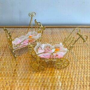 Vintage Miniature Brass Wire Carriage & Crib with two ceramic babies NEW